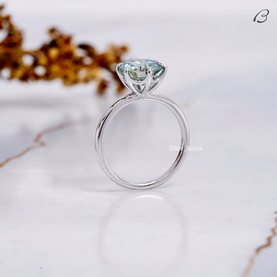 Vivid Blue Color VS Clarity IGI Certified Round Cut Lab Grown Diamond Solitaire Ring