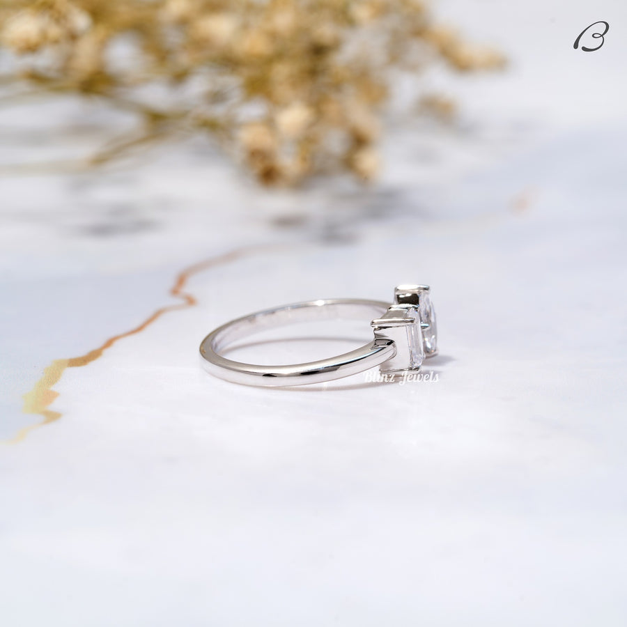 Emerald And Marquise Cut Moissanite Open Cuff Toi Et Moi Promise Ring