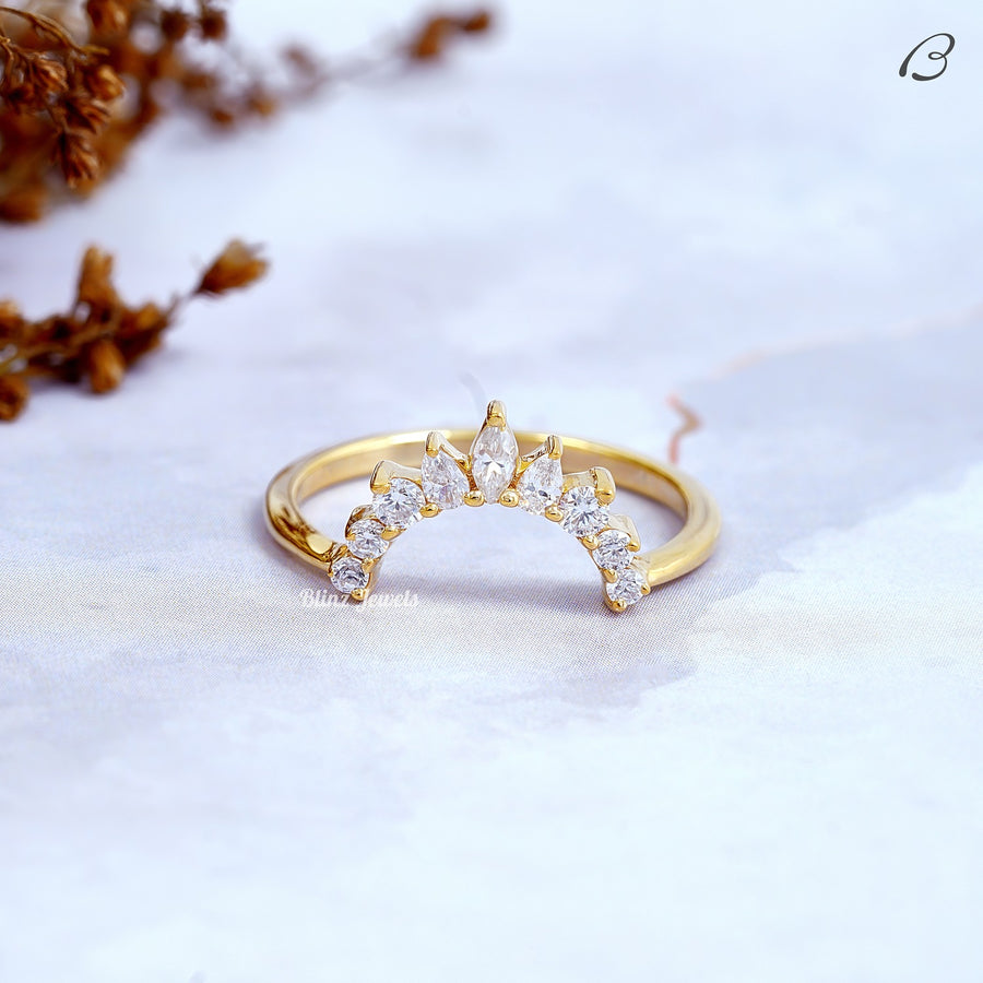 Round Marquise And Pear Cut Moissanite Matching Curved Wedding Band