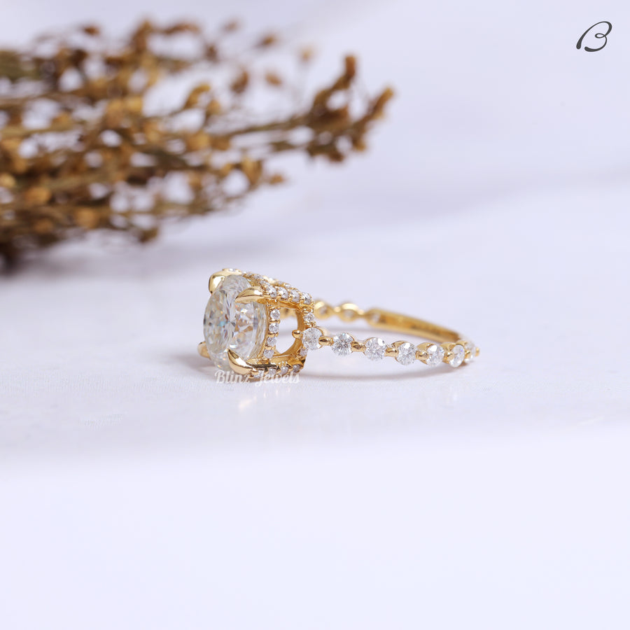 Portuguese Round Cut Lab Grown Diamond Hidden Halo Bubble Prong Set Engagement Ring